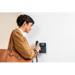 HP Poly Téléphone IP Poly Edge E100 compatible PoE | JDB-Info