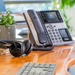 HP Poly Téléphone IP Poly Edge E450 compatible PoE | JDB-Info