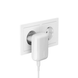 BELKIN Boost Charge 42w - 30w USB-C PD PPS + 12w USB-A Dual Wall Charger White
