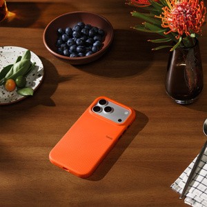 APPLE Beats iPhone 17 Pro Max Rugged Case with MagSafe and Camera Control - Sierra Orange