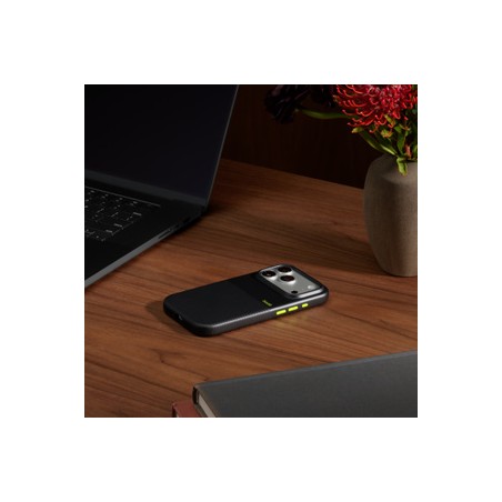 APPLE Beats iPhone 17 Pro Rugged Case with MagSafe and Camera Control - Everest Black