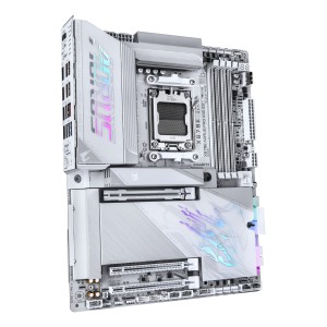 GIGABYTE X870E AORUS PRO X3D ICE AMD X870E Emplacement AM5 | JDB-Info