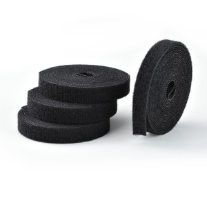 StarTech.com Lot de 4 Rouleaux de Bande Auto-Agrippante de | JDB-Info